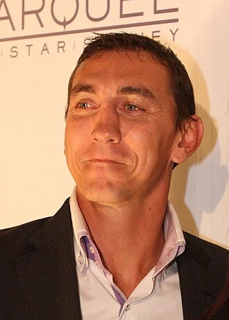 Mat Rogers height profile photo