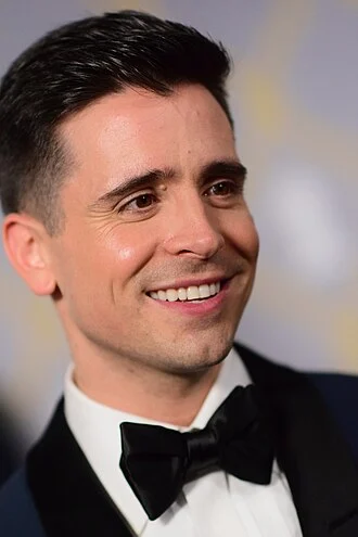 Matt Doyle (actor) height profile photo