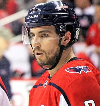 Matt Niskanen height profile photo