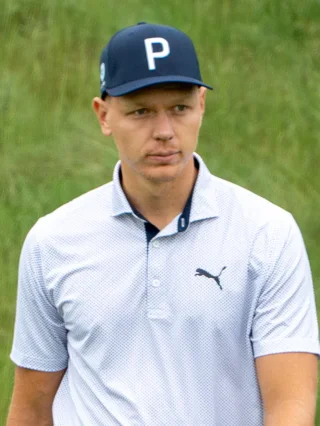 Matti Schmid height profile photo
