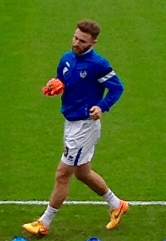 Matty Taylor (footballer, born 1990) height profile photo