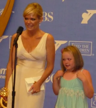 Maura West height profile photo