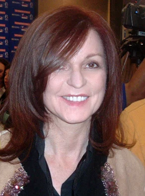 Maureen Dowd height profile photo