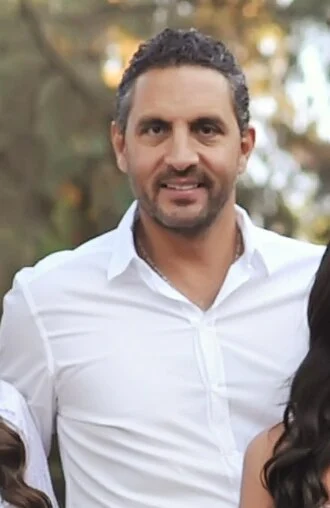 Mauricio Umansky height profile photo