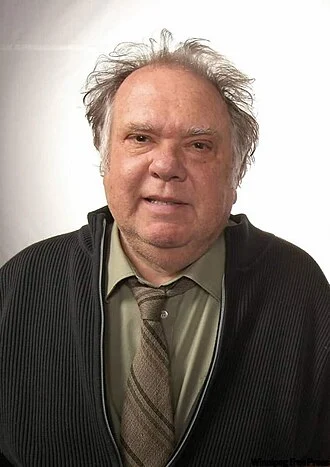 Maury Chaykin height profile photo