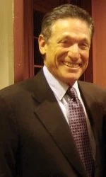 Maury Povich height profile photo