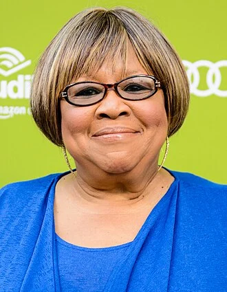 Mavis Staples height profile photo