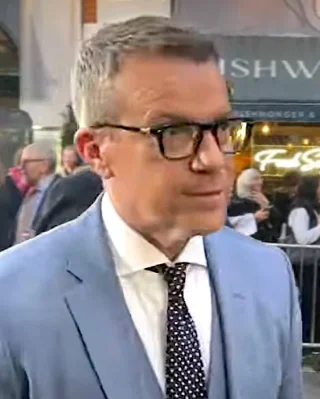 Max Beesley height profile photo