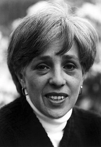 Maxine Singer height profile photo