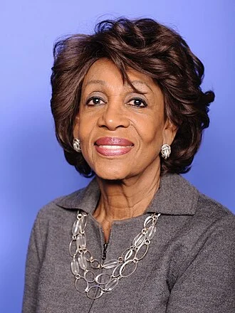 Maxine Waters height profile photo