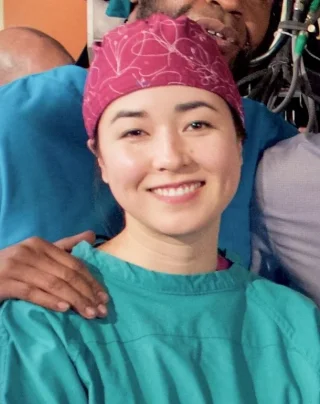 Maya Erskine height profile photo