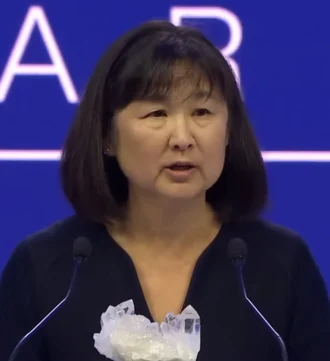 Maya Lin height profile photo