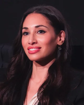 Meaghan Rath height profile photo