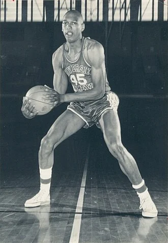 Mel Daniels height profile photo