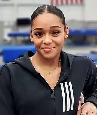 Mélanie de Jesus dos Santos height profile photo