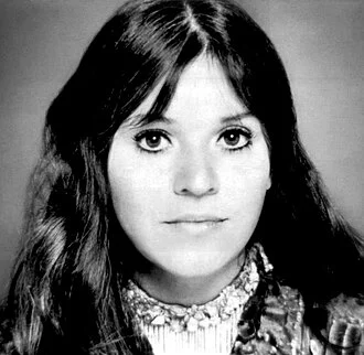 Melanie (singer) height profile photo