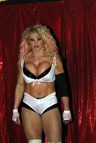 Melissa Coates height profile photo