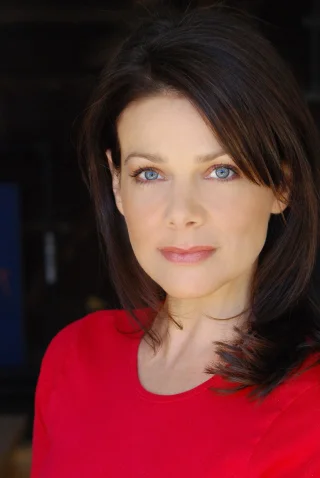 Meredith Salenger height profile photo