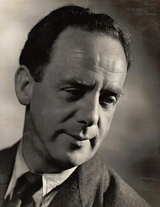 Mervyn Johns height profile photo
