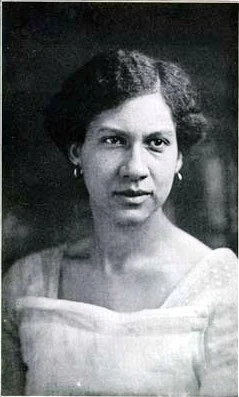 Meta Vaux Warrick Fuller height profile photo