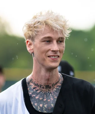 MGK height profile photo