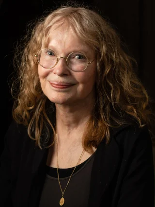 Mia Farrow height profile photo