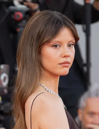 Mia Goth height profile photo