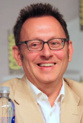 Michael Emerson height profile photo