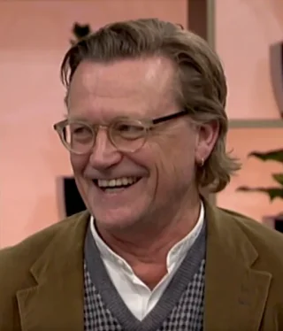 Michael Hurst height profile photo