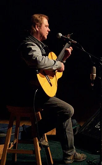 Michael Johnson (singer) height profile photo
