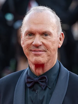 Michael Keaton height profile photo
