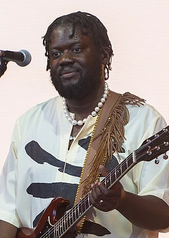 Michael Kiwanuka height profile photo