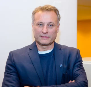 Michael Nyqvist height profile photo