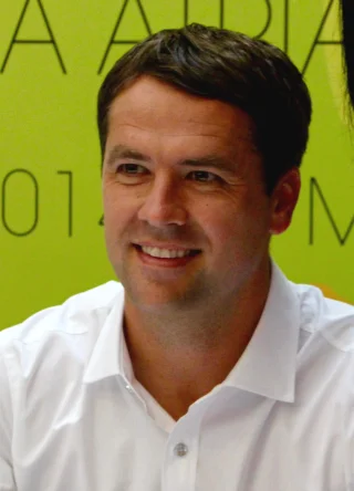 Michael Owen height profile photo
