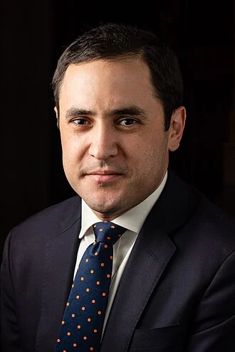 Michael S. Schmidt height profile photo