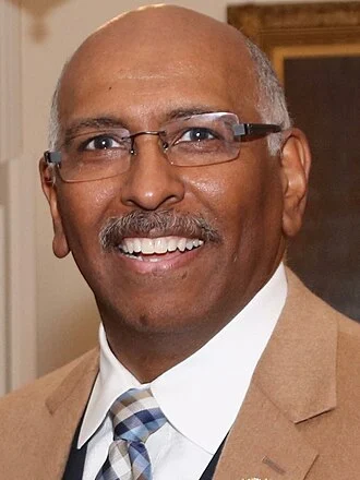 Michael Steele height profile photo