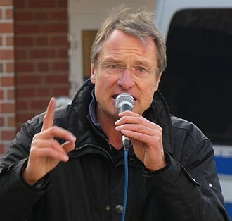 Michael Stürzenberger height profile photo