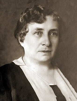 Michalina Mościcka height profile photo