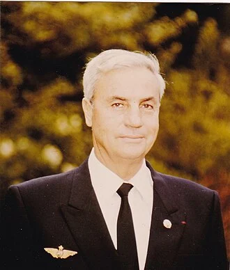 Michel Bacos height profile photo