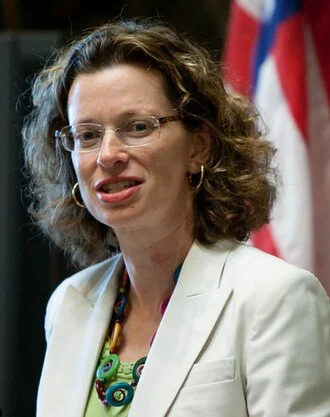 Michelle Nunn height profile photo