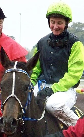 Michelle Payne height profile photo