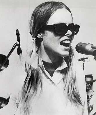 Michelle Phillips height profile photo