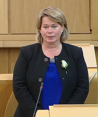 Michelle Thomson height profile photo