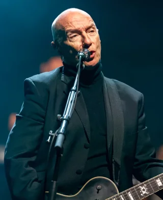 Midge Ure height profile photo