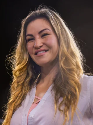 Miesha Tate height profile photo