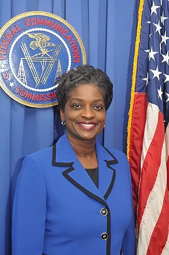 Mignon Clyburn height profile photo