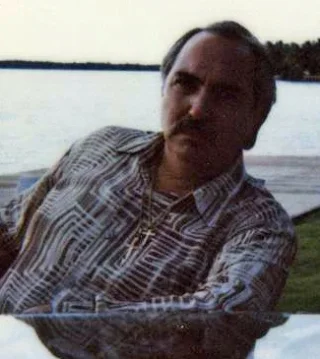 Miguel Sandoval height profile photo