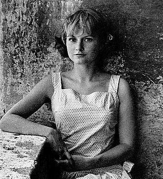 Mijanou Bardot height profile photo