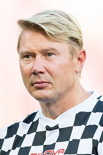 Mika Häkkinen height profile photo
