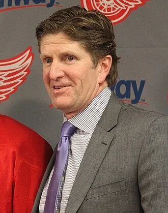 Mike Babcock height profile photo